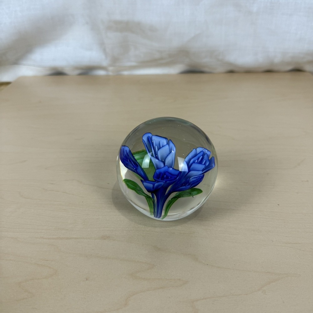 Art Glass Paperweight Flower Purple blue‎ Floral - Picture 2 of 9